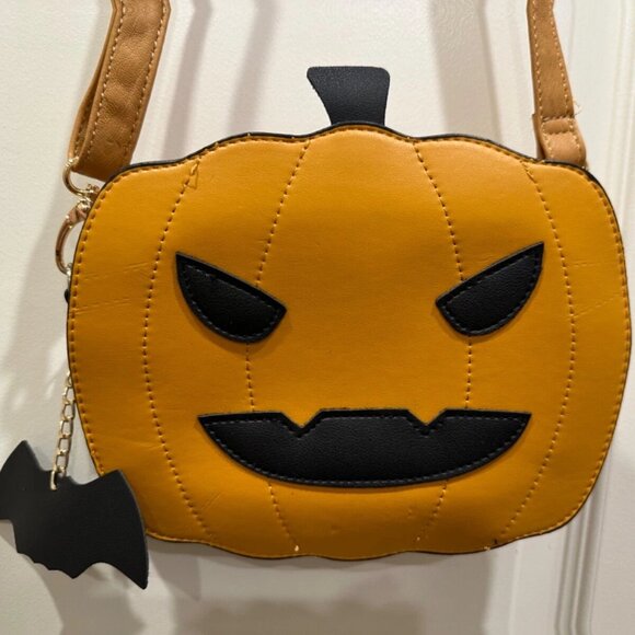 Pumpkin Crossbody bag with Groovy Orange Bracelet - Picture 1 of 6